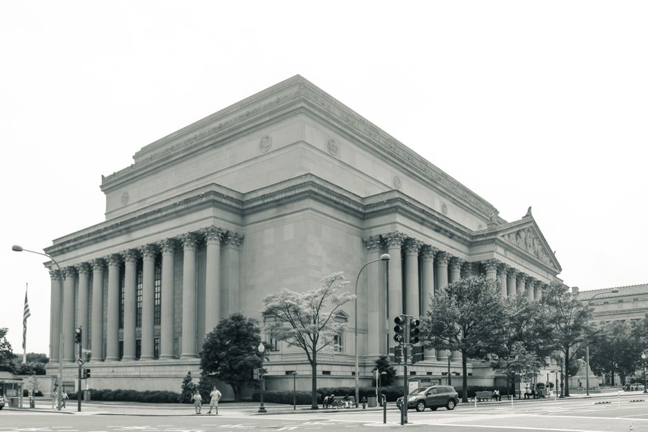 DC Auction Clearance Rates Dip: What This Signals for Local Homebuyers
